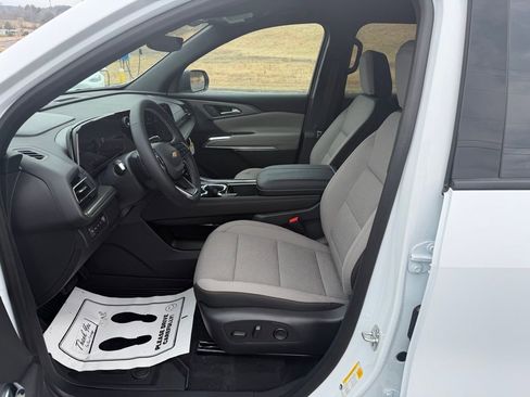 New 2026 Chevrolet Traverse LT w/ Driver Confidence Package image 9
