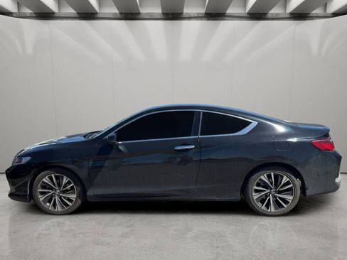 Used 2017 Honda Accord EX image 2