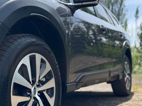 Certified 2025 Subaru Outback Premium AWD/4WD image 40
