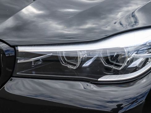 Used 2017 BMW 740e xDrive AWD/4WD image 2