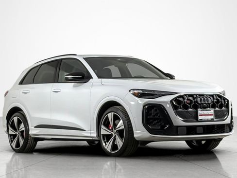 New 2025 Audi SQ5 Premium Plus image 2