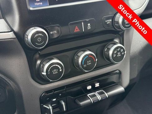 Used 2022 RAM 2500 Big Horn AWD/4WD image 27