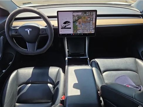Used 2020 Tesla Model 3 Standard Range Plus RWD image 8