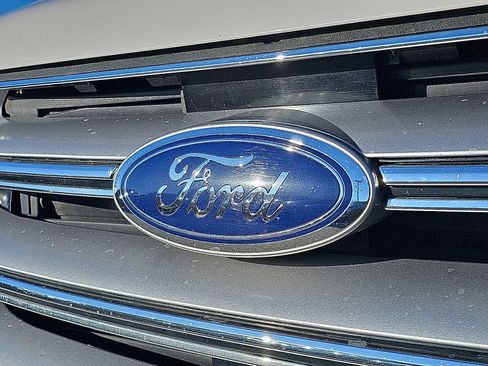 Used 2018 Ford Edge SEL w/ Equipment Group 201A image 34