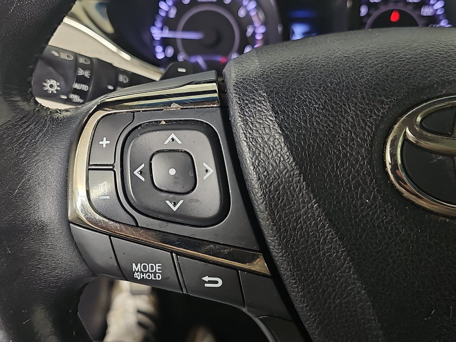 Used 2013 Toyota Avalon XLE Touring FWD image 14