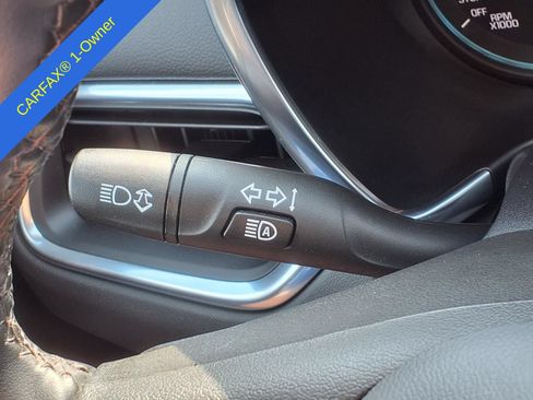 Used 2023 Chevrolet Equinox LT FWD image 23