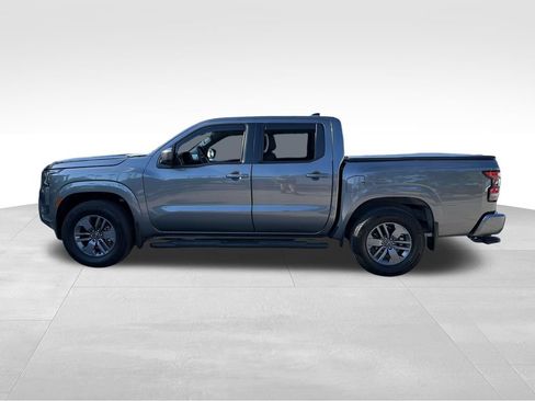 Used 2025 Nissan Frontier SV w/ Tow Package RWD image 4