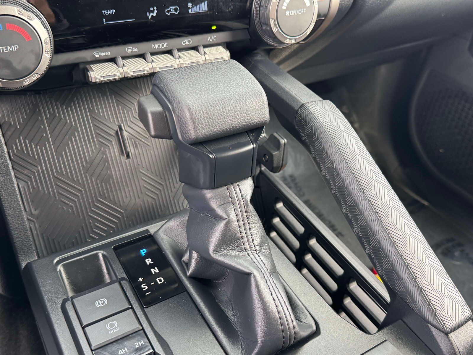 Used 2026 Toyota 4Runner SR5 AWD/4WD image 28