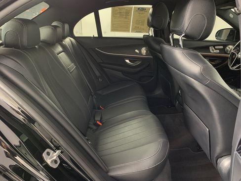 Used 2021 Mercedes-Benz E 350 Sedan w/ Premium Package image 38