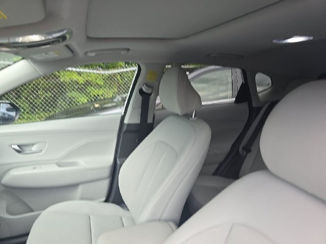 Used 2025 Hyundai Kona Limited AWD/4WD image 14