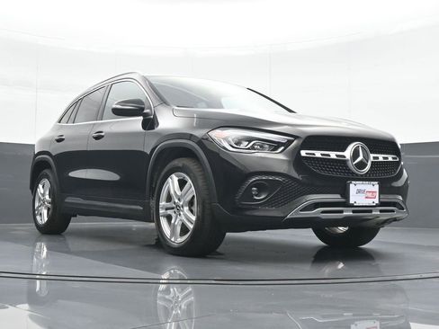 Used 2023 Mercedes-Benz GLA 250 4MATIC w/ Premium Package image 24