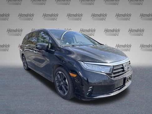 Used 2024 Honda Odyssey Elite image 2