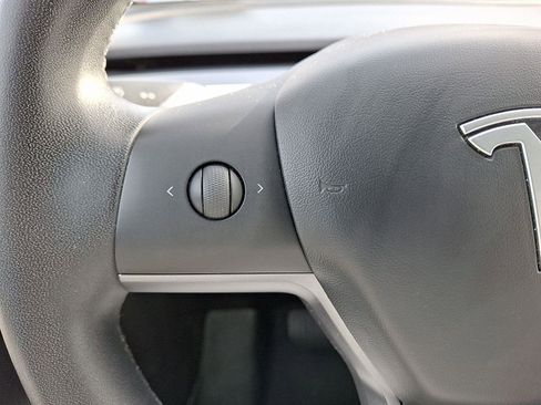 Used 2020 Tesla Model Y Performance image 22