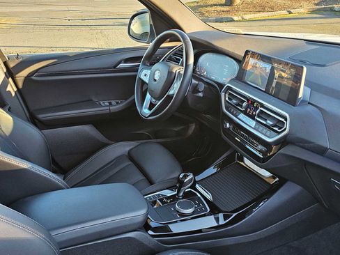 Used 2024 BMW X3 xDrive30i image 10