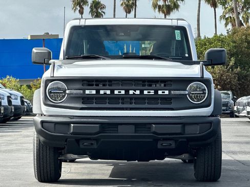 New 2025 Ford Bronco 4-Door AWD/4WD image 9