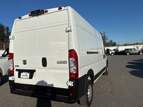 Used 2023 RAM ProMaster 2500 image 10
