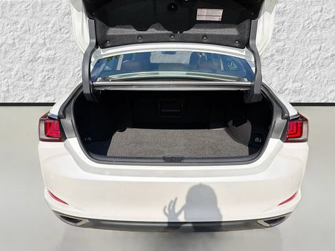 Used 2025 Lexus ES 350 w/ Premium Package FWD image 12