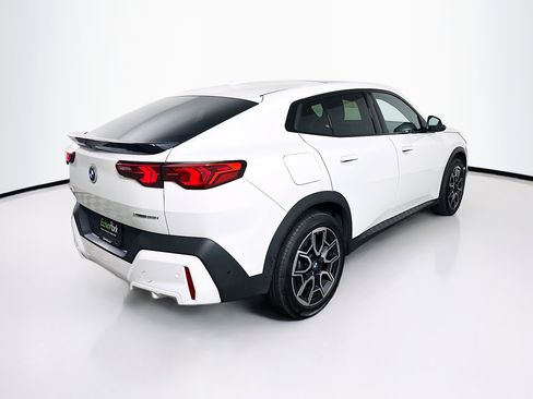 Used 2025 BMW X2 xDrive28i image 9