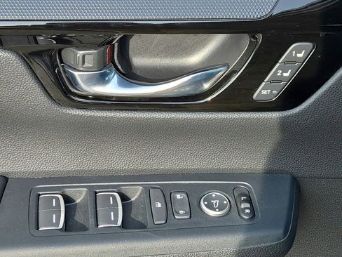 Used 2025 Honda CR-V EX-L image 7