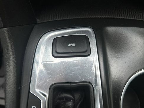 Used 2021 Chevrolet Equinox LS w/ LS Convenience Package AWD/4WD image 31