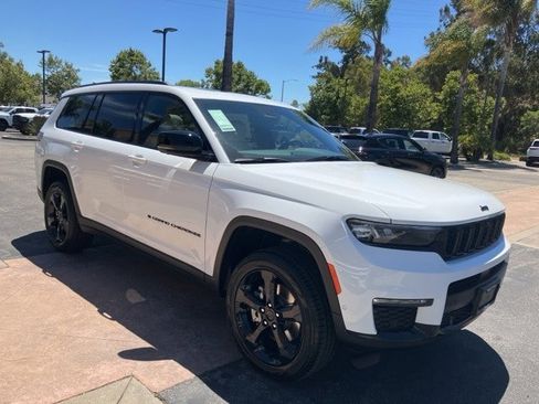 New 2025 Jeep Grand Cherokee L Limited w/ Luxury Tech Group II image 4