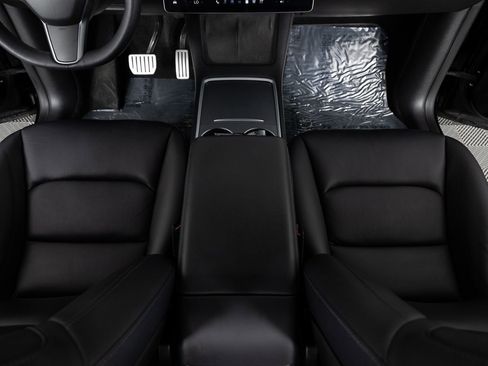 Used 2021 Tesla Model Y Performance image 34