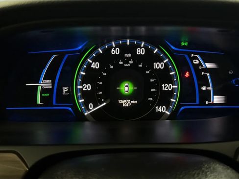 Used 2017 Honda Accord Touring image 11