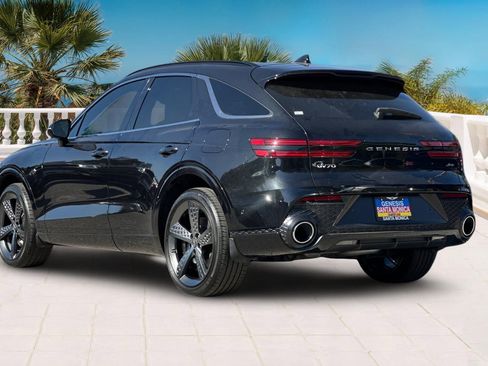 Used 2023 Genesis GV70 2.5T w/ Sport Prestige Package image 7