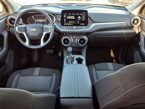 Used 2025 Chevrolet Blazer LT AWD/4WD image 8