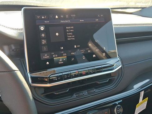 New 2026 Jeep Compass Limited image 13