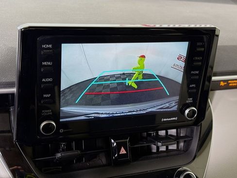 Used 2022 Toyota Corolla LE FWD image 5