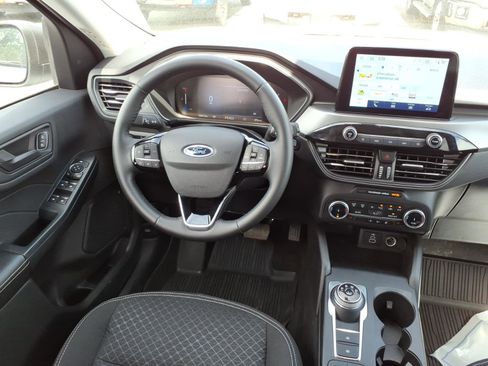 Used 2025 Ford Escape Active w/ Cold Weather Package AWD/4WD image 17
