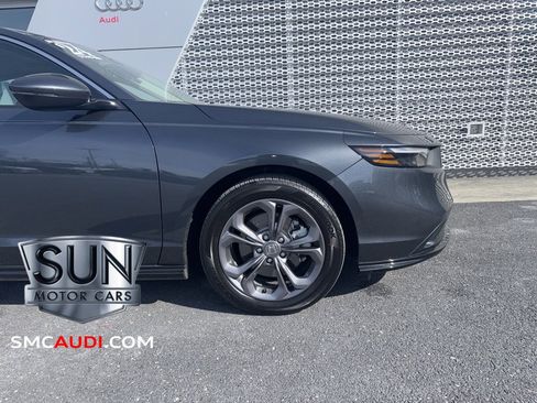 Used 2024 Honda Accord EX-L image 3