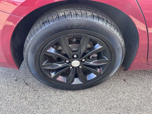 Used 2019 Chevrolet Malibu LT image 8