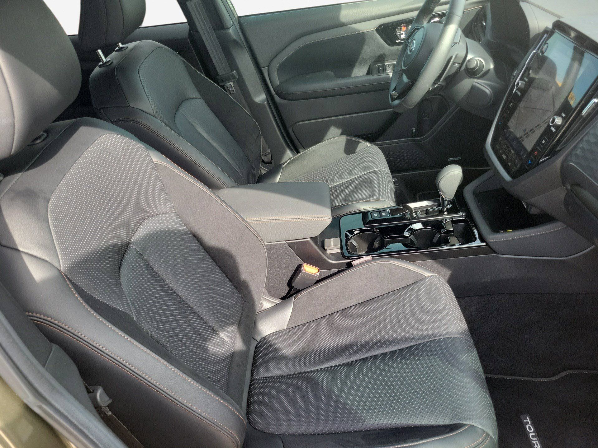 Used 2026 Subaru Forester Touring AWD/4WD image 27