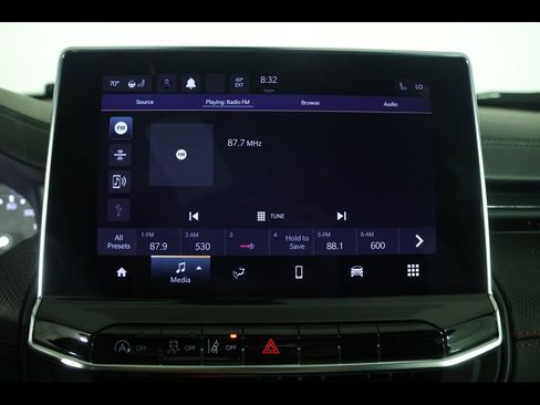 Used 2022 Jeep Compass Trailhawk w/ Trailhawk Convenience Group image 24