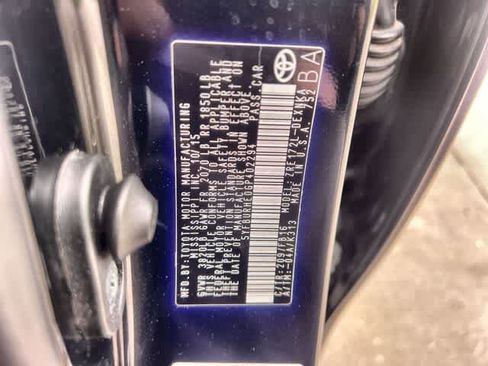 Used 2016 Toyota Corolla LE FWD image 22