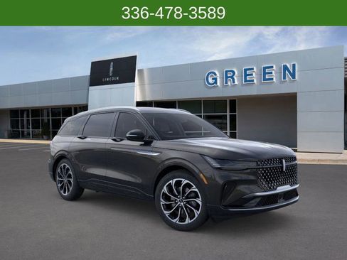 New 2026 Lincoln Nautilus Reserve image 7