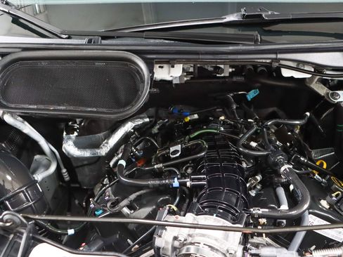 Used 2023 Ford Transit 350 XLT image 29