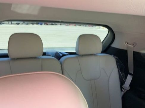 New 2025 Kia Sorento SX AWD/4WD image 28