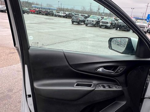 Used 2020 Chevrolet Equinox LT image 10