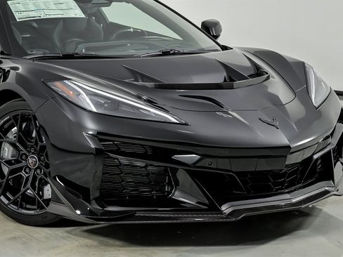 Used 2026 Chevrolet Corvette ZR1X AWD/4WD image 2