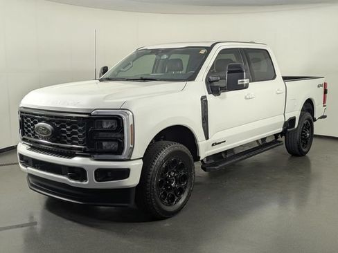 Used 2026 Ford F350 Lariat w/ Black Appearance Package AWD/4WD image 4
