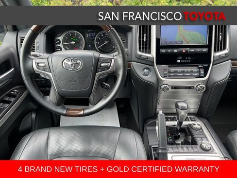 Certified 2020 Toyota Land Cruiser Heritage Edition AWD/4WD image 32