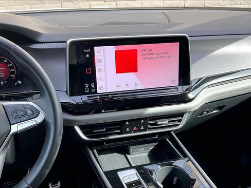 Certified 2024 Volkswagen Atlas Peak Edition SEL image 5