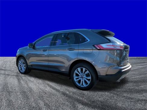 Certified 2019 Ford Edge Titanium image 6