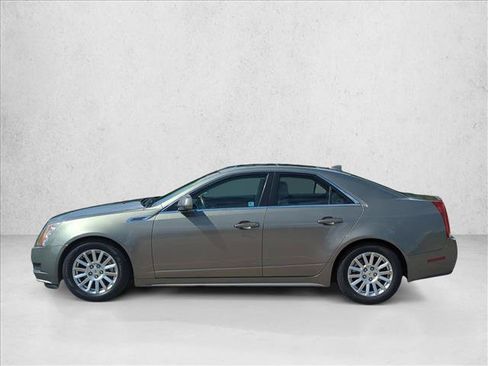Used 2010 Cadillac CTS Luxury RWD image 4