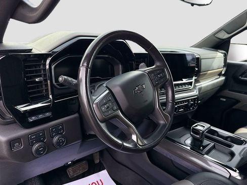 Used 2023 Chevrolet Silverado 1500 ZR2 w/ Technology Package image 9