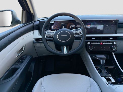 New 2026 Hyundai Tucson SEL image 16