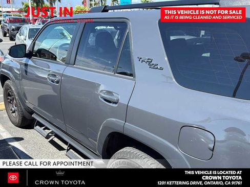 Used 2024 Toyota 4Runner TRD Off-Road Premium w/ Moonroof Package AWD/4WD image 3